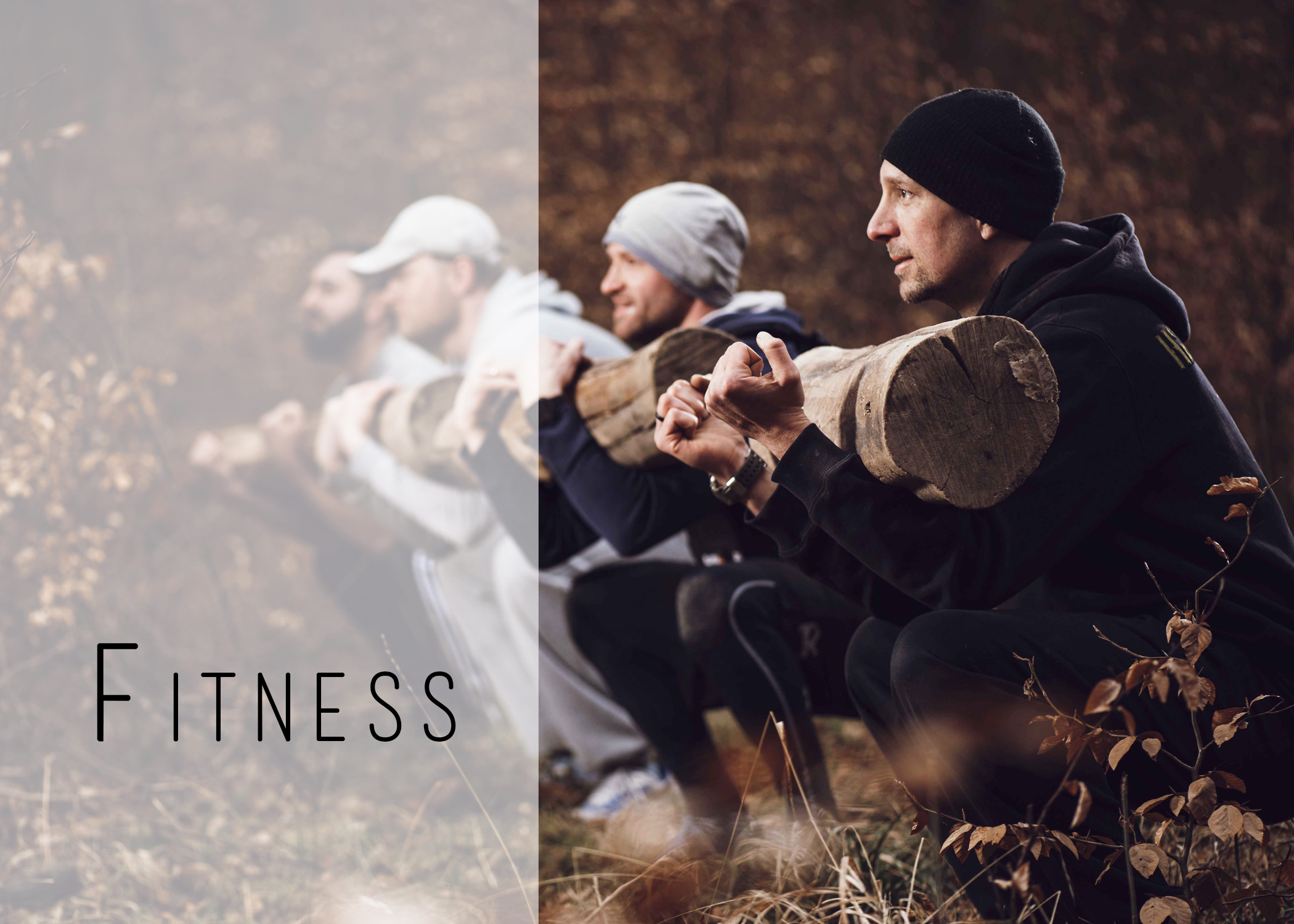 Ein paar Männer, die im Wald Sport treiben, die Dynamik und Motivation in der Fitnessfotografie von Fotostudio Reuther zeigen.