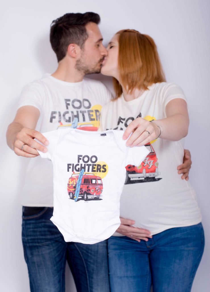 Portrait einer schwangeren Frau mit ihrem Partner.