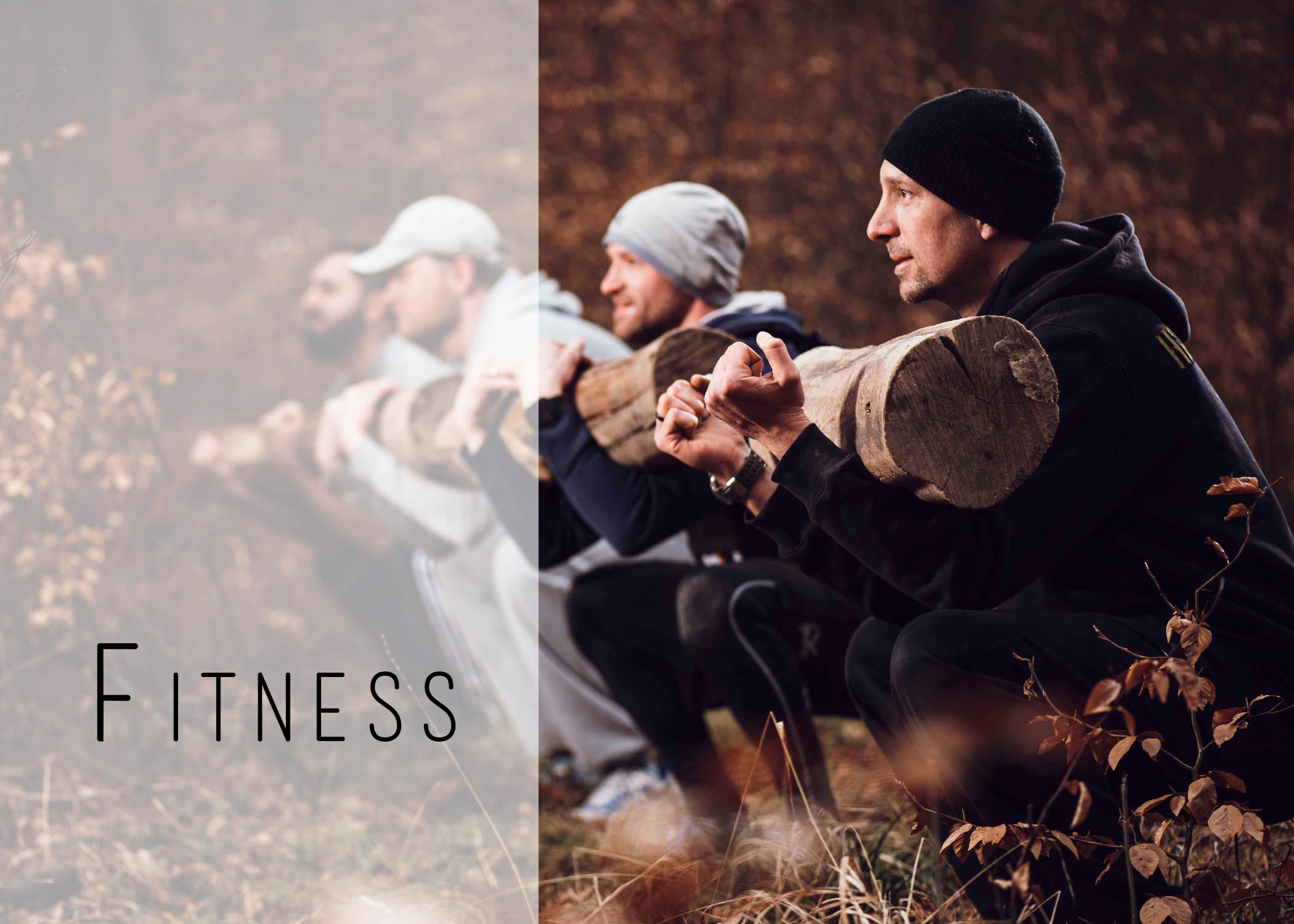 Ein paar Männer, die im Wald Sport treiben, die Dynamik und Motivation in der Fitnessfotografie von Fotostudio Reuther zeigen.
